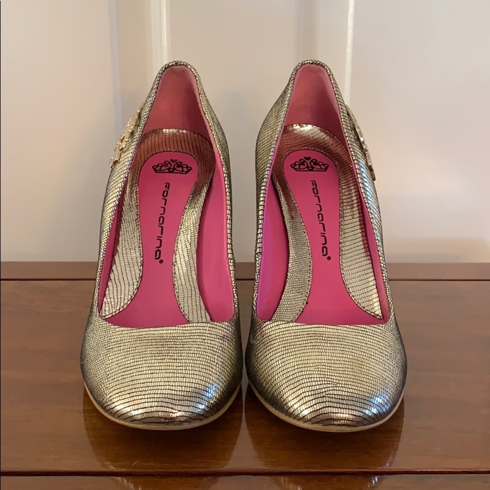 Women’s gold Fornarina shoes made in Italy.